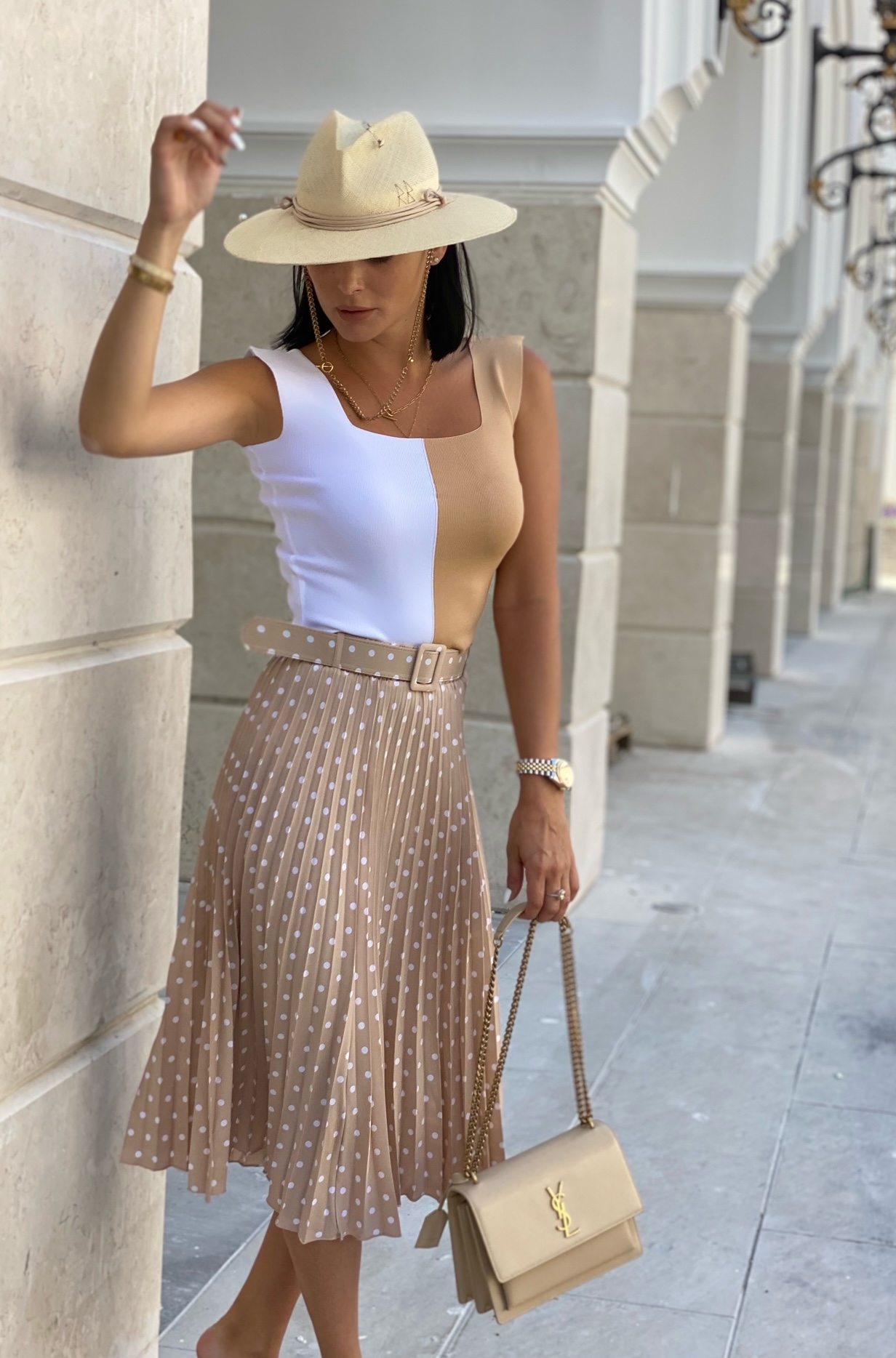 TOP